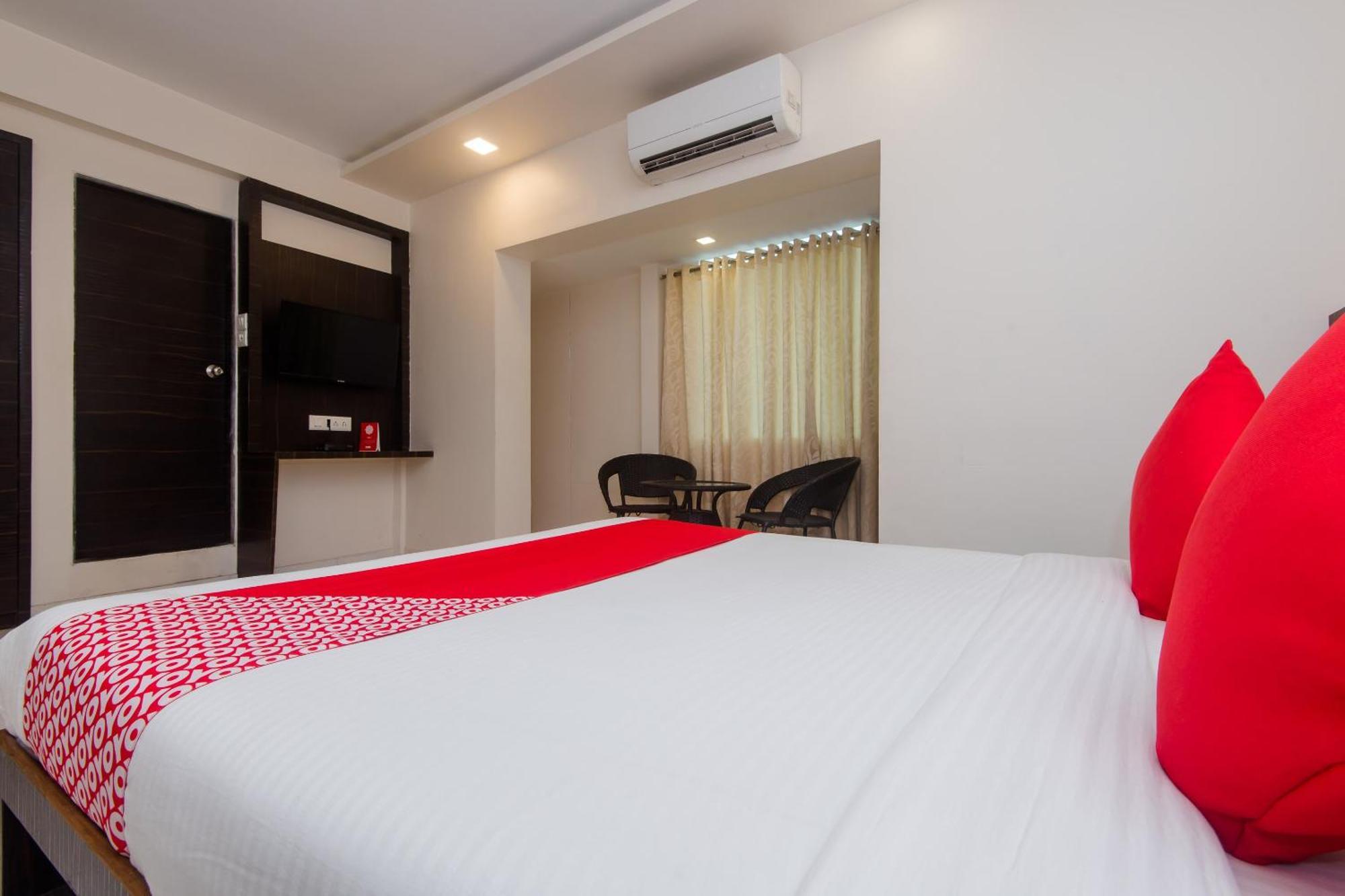 Hotel O Alfa Grand Near Chhatrapati Shivaji International Airport Bombaim Exterior foto